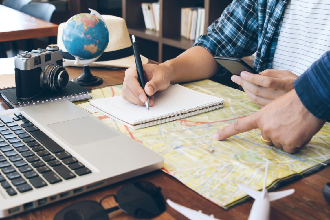 How to Create a Travel Itinerary Using Budget Travel Tips